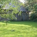 Charmante Mit Terrasse In * Steffenshagen