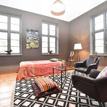 Appartement Charmante Mit Terrasse In *