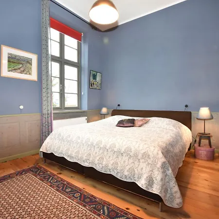 Charming With Terrace In Apartment *