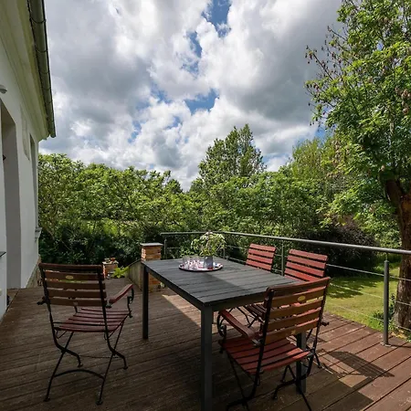 Charmante Mit Terrasse In Апартаменты Steffenshagen