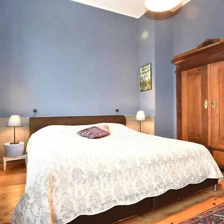 Apartment Charming With Terrace In *