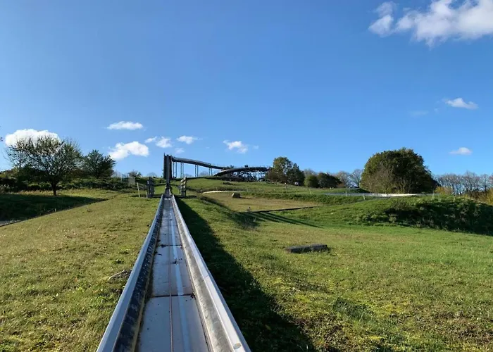Charmante Mit Terrasse In